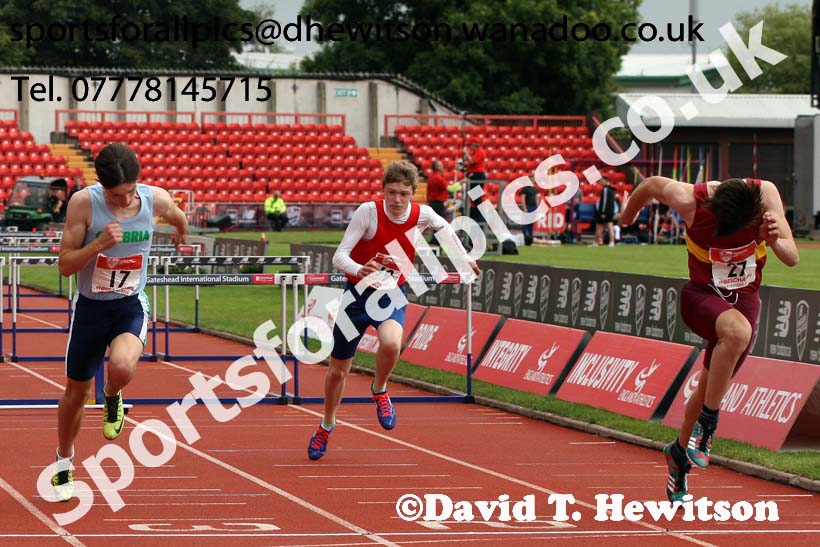 Junior boys 80 metres hurdles, English Schools Track and Field. Photo: David T. Hewitson/Sports for All Pics